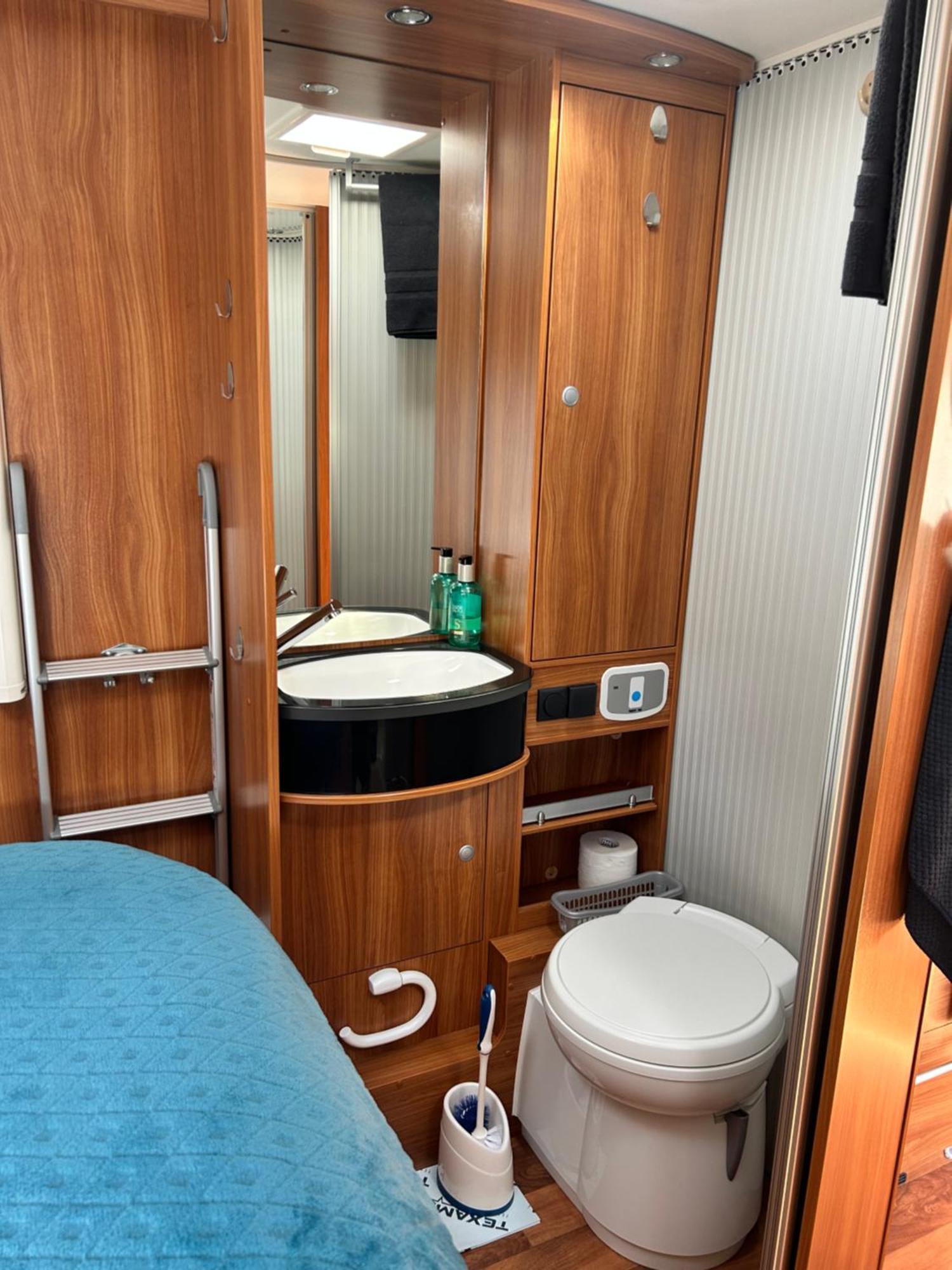 Terrain De Loisirs En Plein Centre De Lievin Camping Car 외부 사진